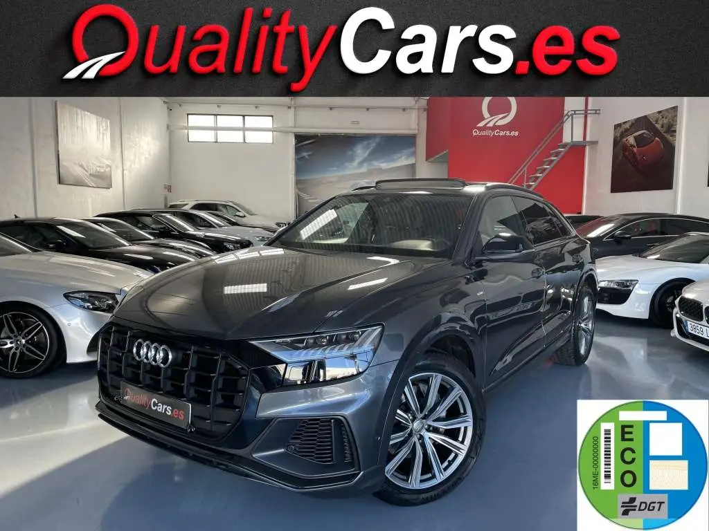 Photo 1 : Audi Q8 2019 Diesel