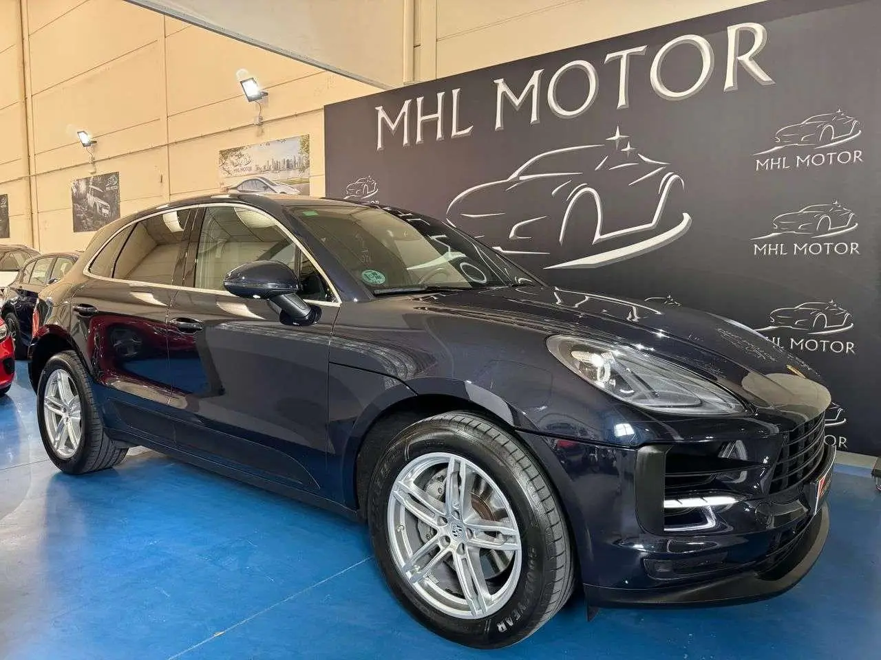 Photo 1 : Porsche Macan 2019 Petrol