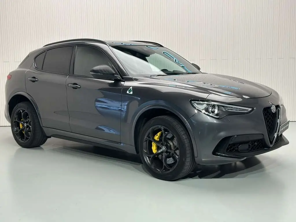 Photo 1 : Alfa Romeo Stelvio 2020 Essence