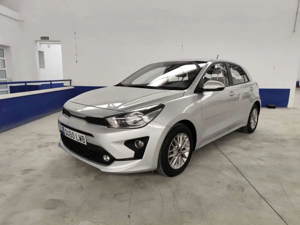 Photo 1 : Kia Rio 2022 Petrol