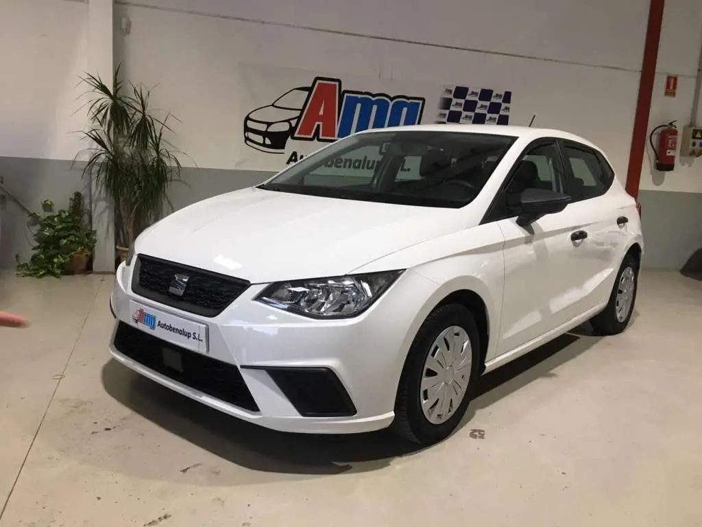 Photo 1 : Seat Ibiza 2019 Petrol