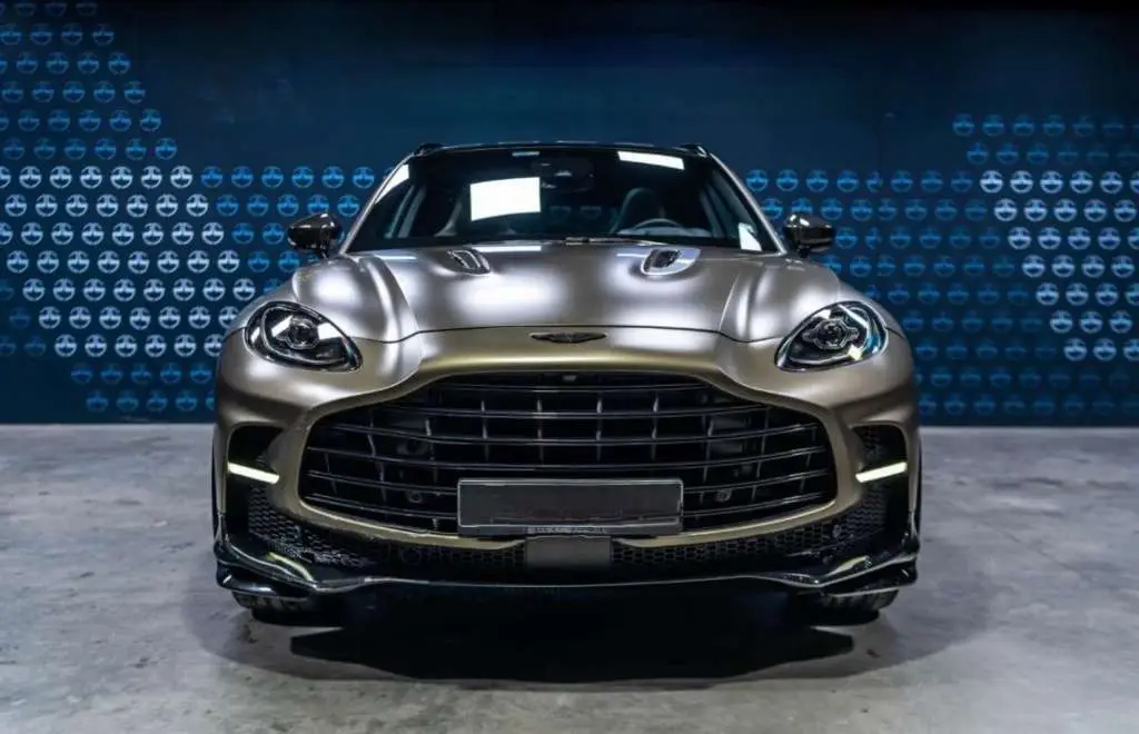 Photo 1 : Aston Martin Dbx 2022 Essence