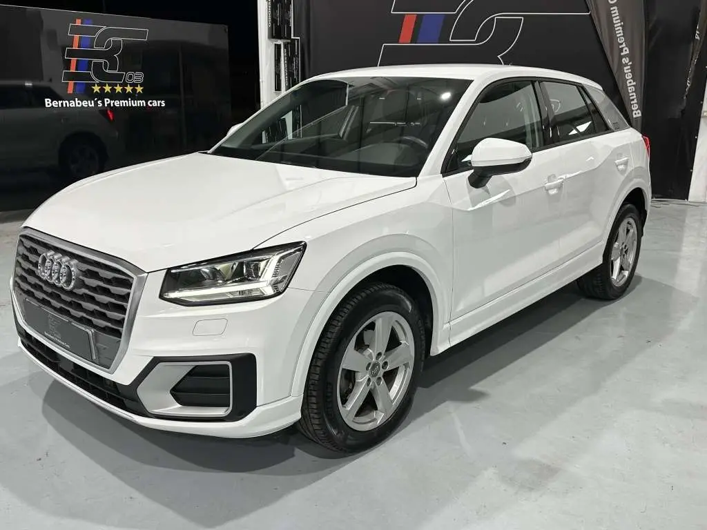 Photo 1 : Audi Q2 2020 Essence