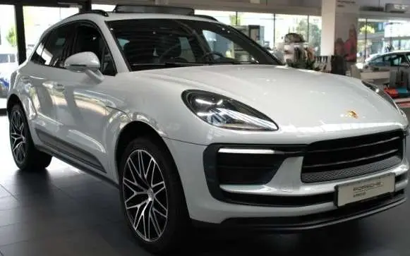 Photo 1 : Porsche Macan 2023 Petrol