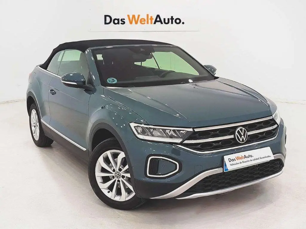 Photo 1 : Volkswagen T-roc 2023 Essence