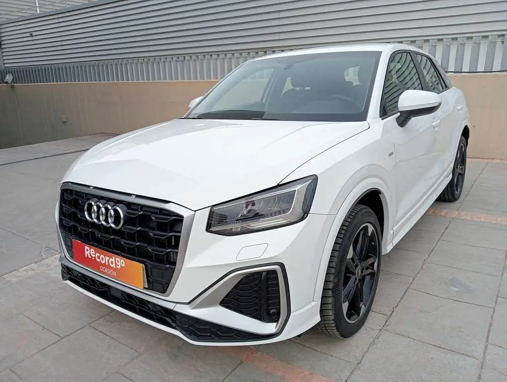 Photo 1 : Audi Q2 2022 Diesel