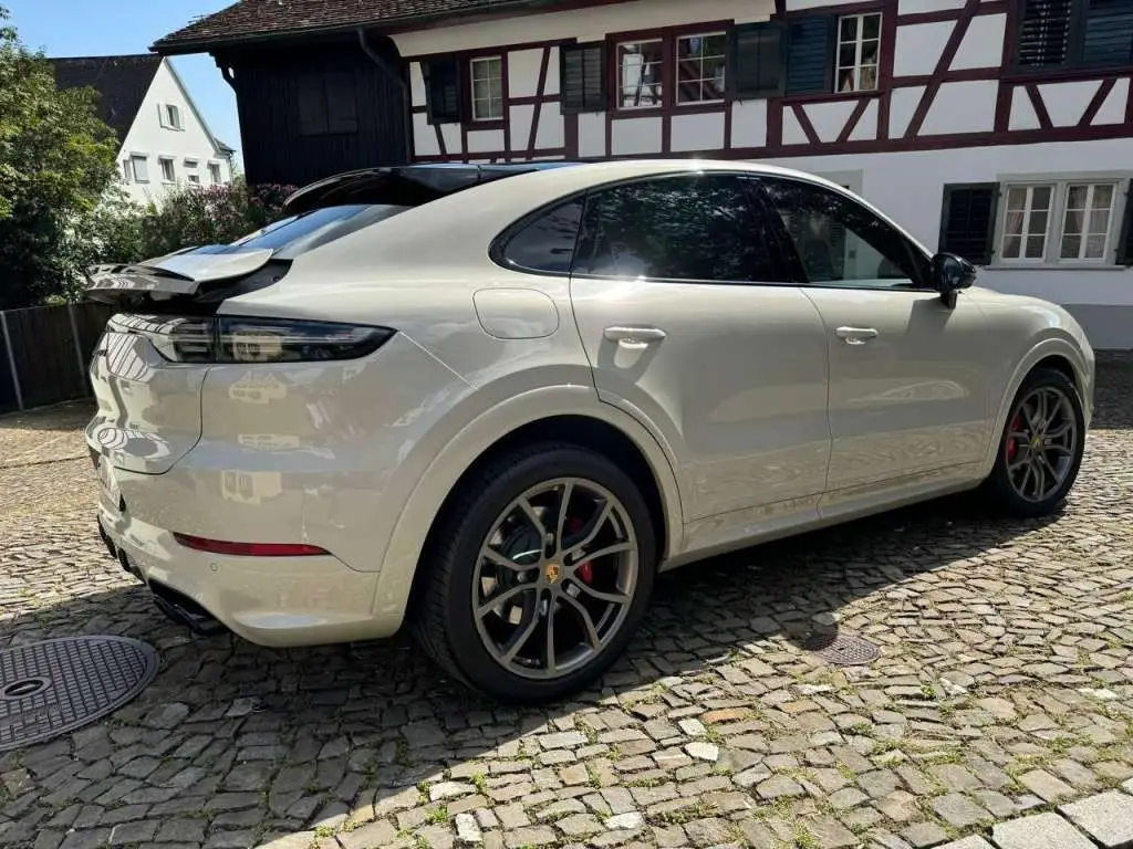 Photo 1 : Porsche Cayenne 2020 Essence