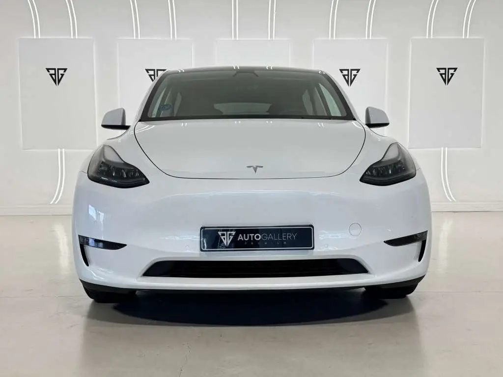 Photo 1 : Tesla Model Y 2022 Électrique