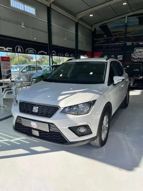 Photo 1 : Seat Arona 2020 Petrol