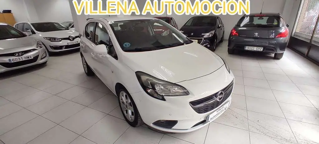 Photo 1 : Opel Corsa 2015 Petrol