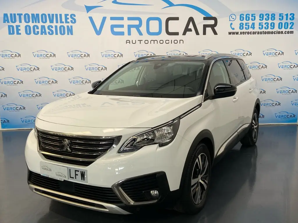 Photo 1 : Peugeot 5008 2020 Diesel