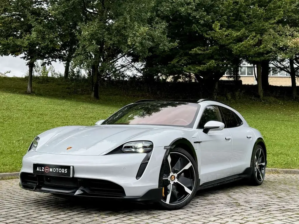 Photo 1 : Porsche Taycan 2022 Electric