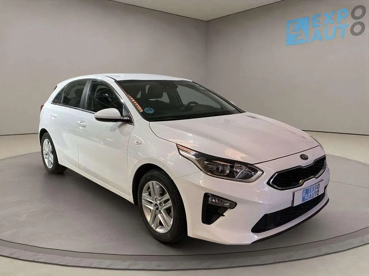 Photo 1 : Kia Ceed 2021 Essence