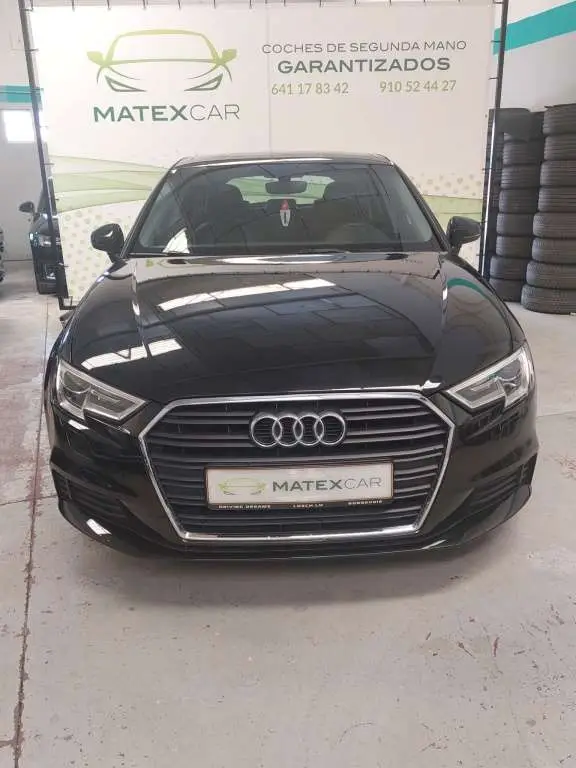 Photo 1 : Audi A3 2018 Diesel