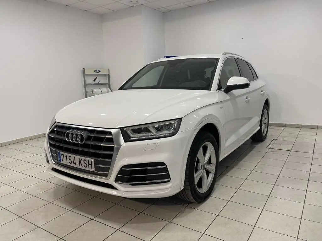 Photo 1 : Audi Q5 2018 Diesel