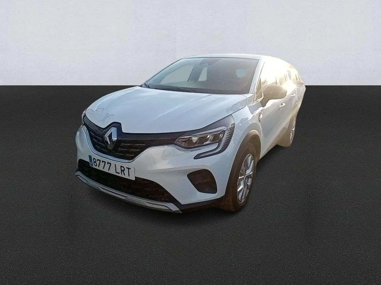 Photo 1 : Renault Captur 2021 Petrol