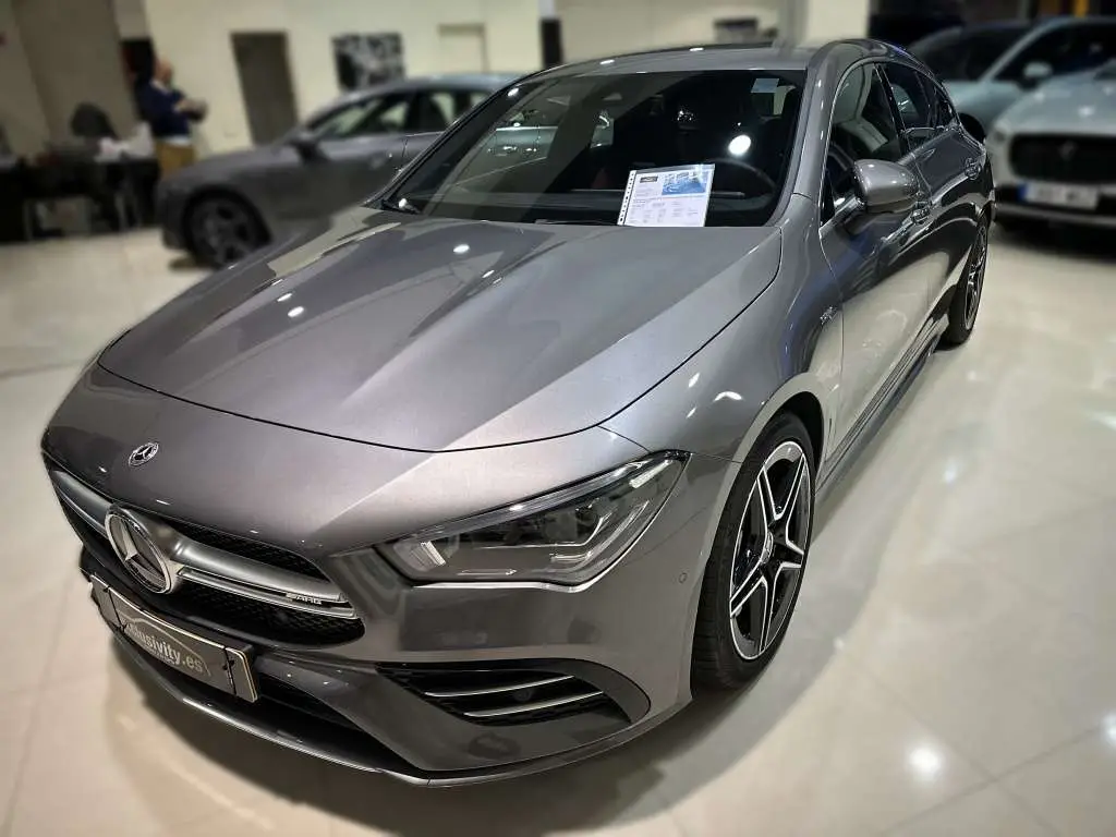 Photo 1 : Mercedes-benz Classe Cla 2023 Essence