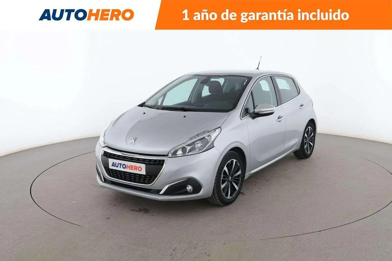 Photo 1 : Peugeot 208 2018 Petrol