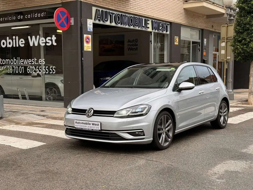 Photo 1 : Volkswagen Golf 2019 Diesel