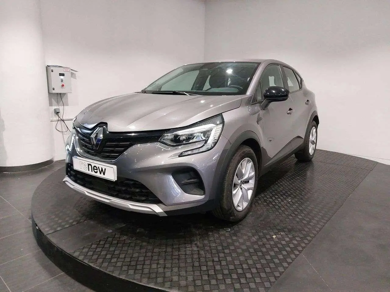 Photo 1 : Renault Captur 2023 Petrol