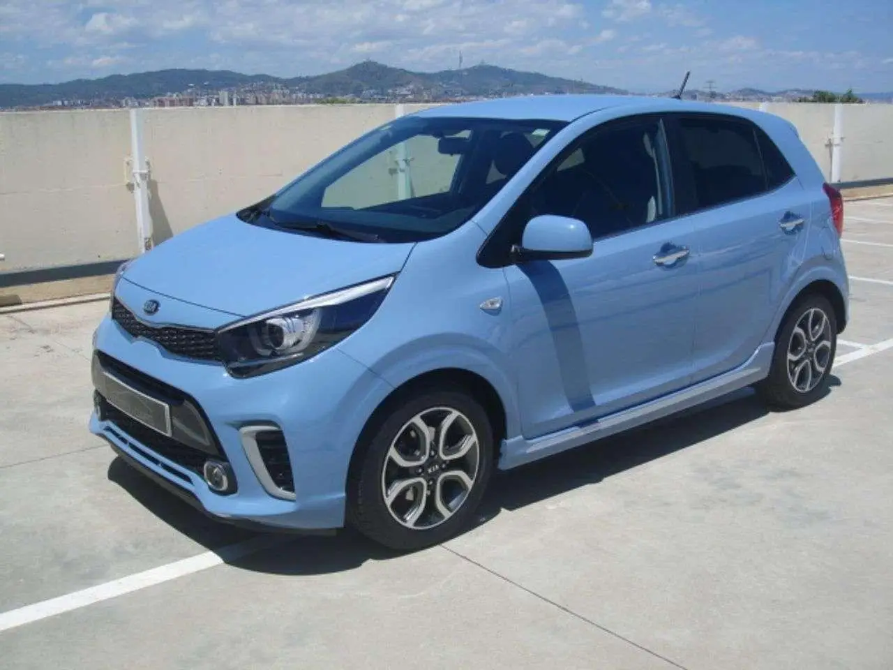 Photo 1 : Kia Picanto 2017 Petrol