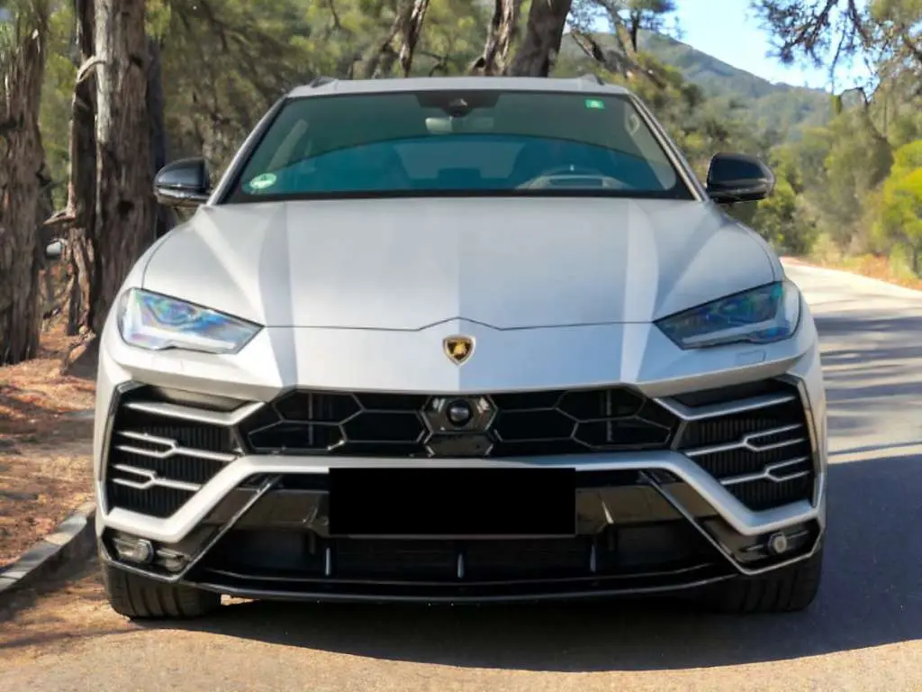 Photo 1 : Lamborghini Urus 2022 Essence