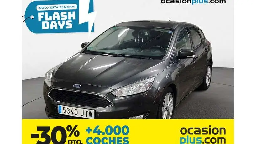 Photo 1 : Ford Focus 2016 Petrol