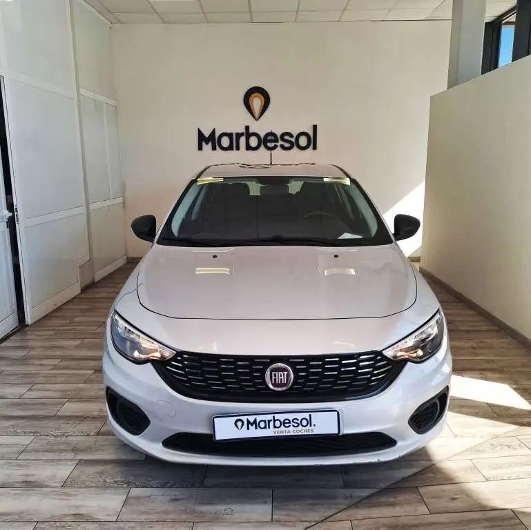 Photo 1 : Fiat Tipo 2020 Petrol