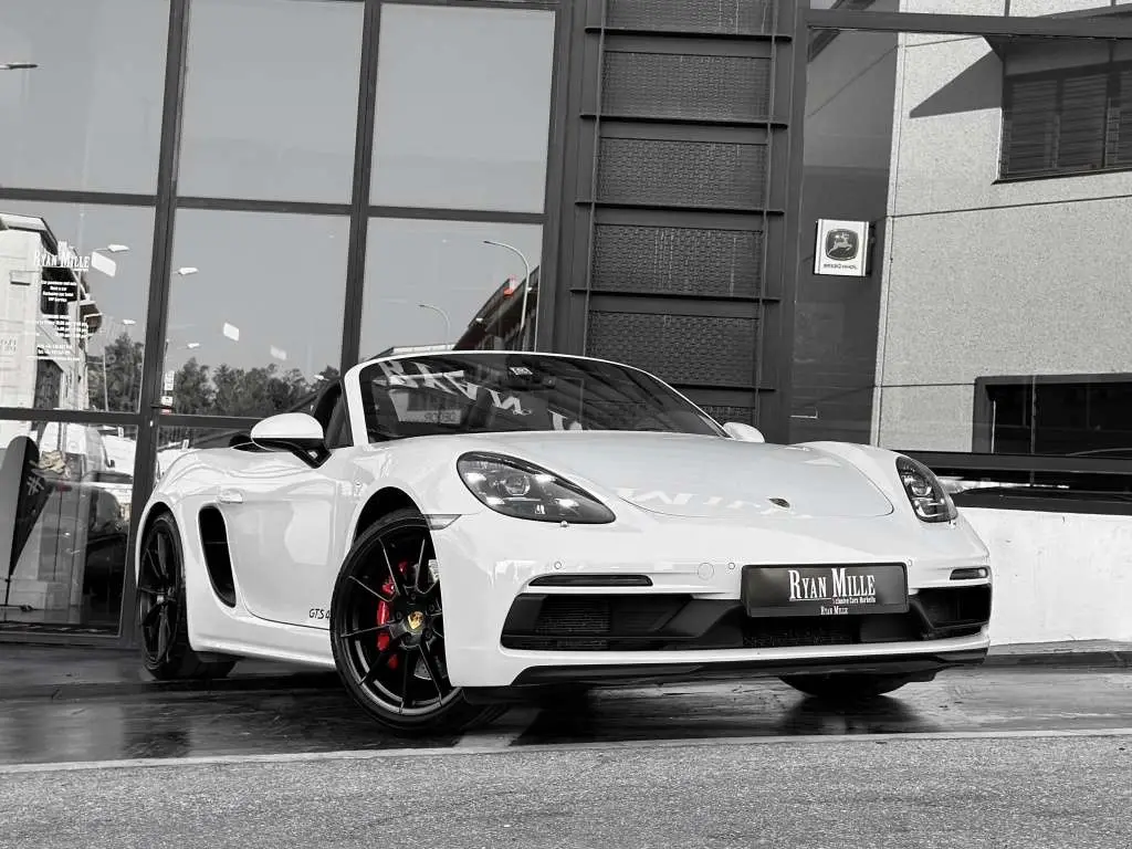 Photo 1 : Porsche Boxster 2022 Essence