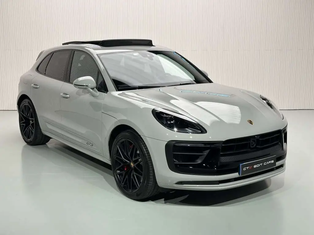 Photo 1 : Porsche Macan 2024 Essence