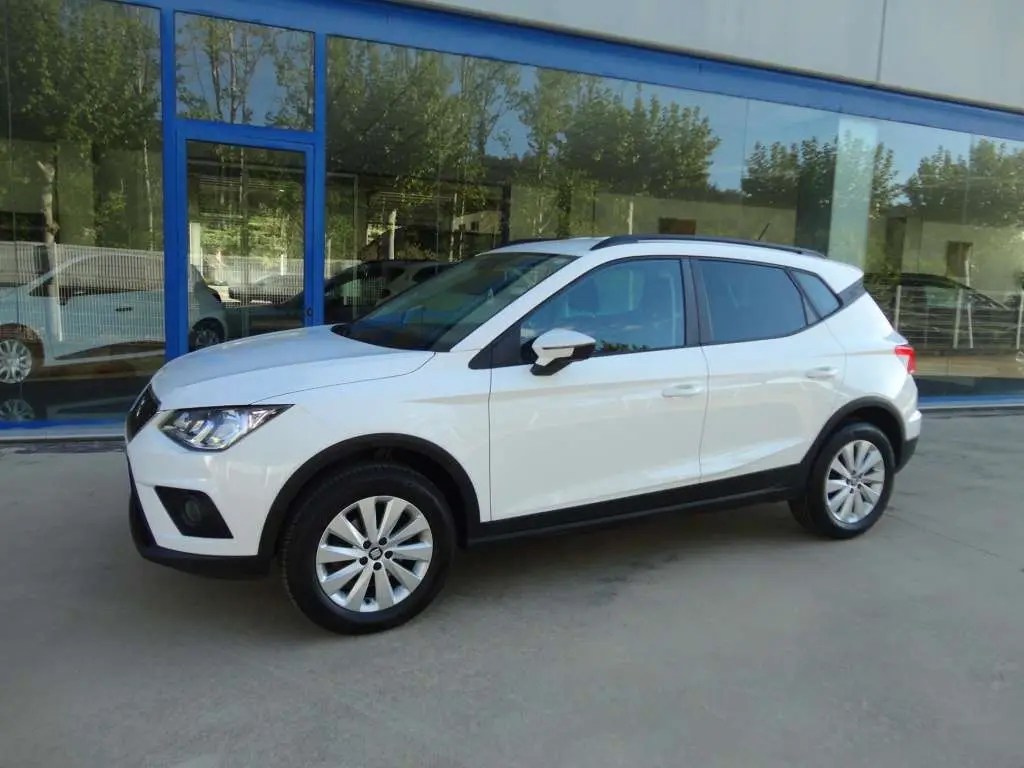 Photo 1 : Seat Arona 2019 Essence