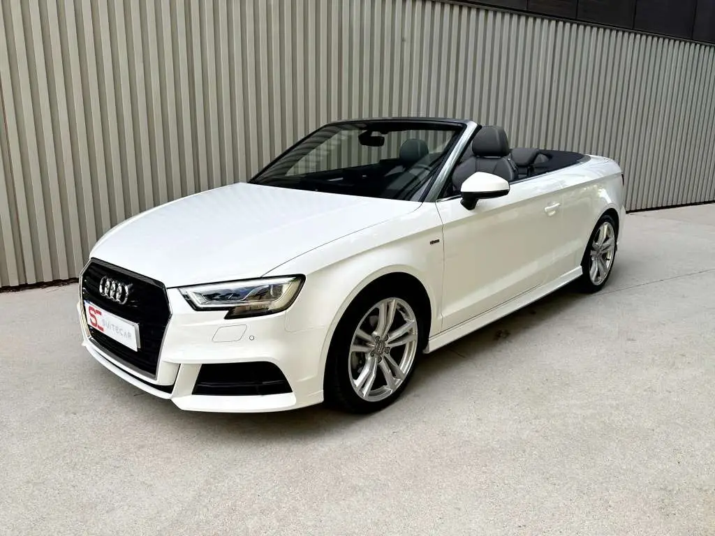 Photo 1 : Audi A3 2019 Petrol