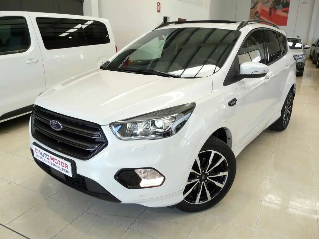 Photo 1 : Ford Kuga 2019 Essence