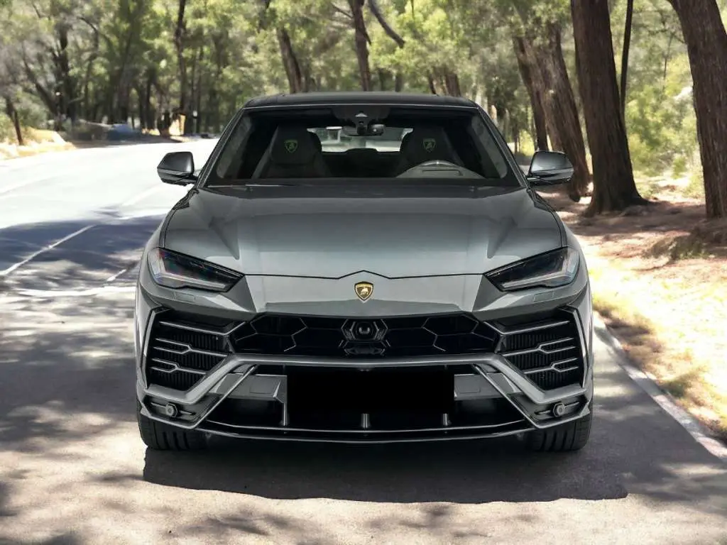 Photo 1 : Lamborghini Urus 2019 Petrol