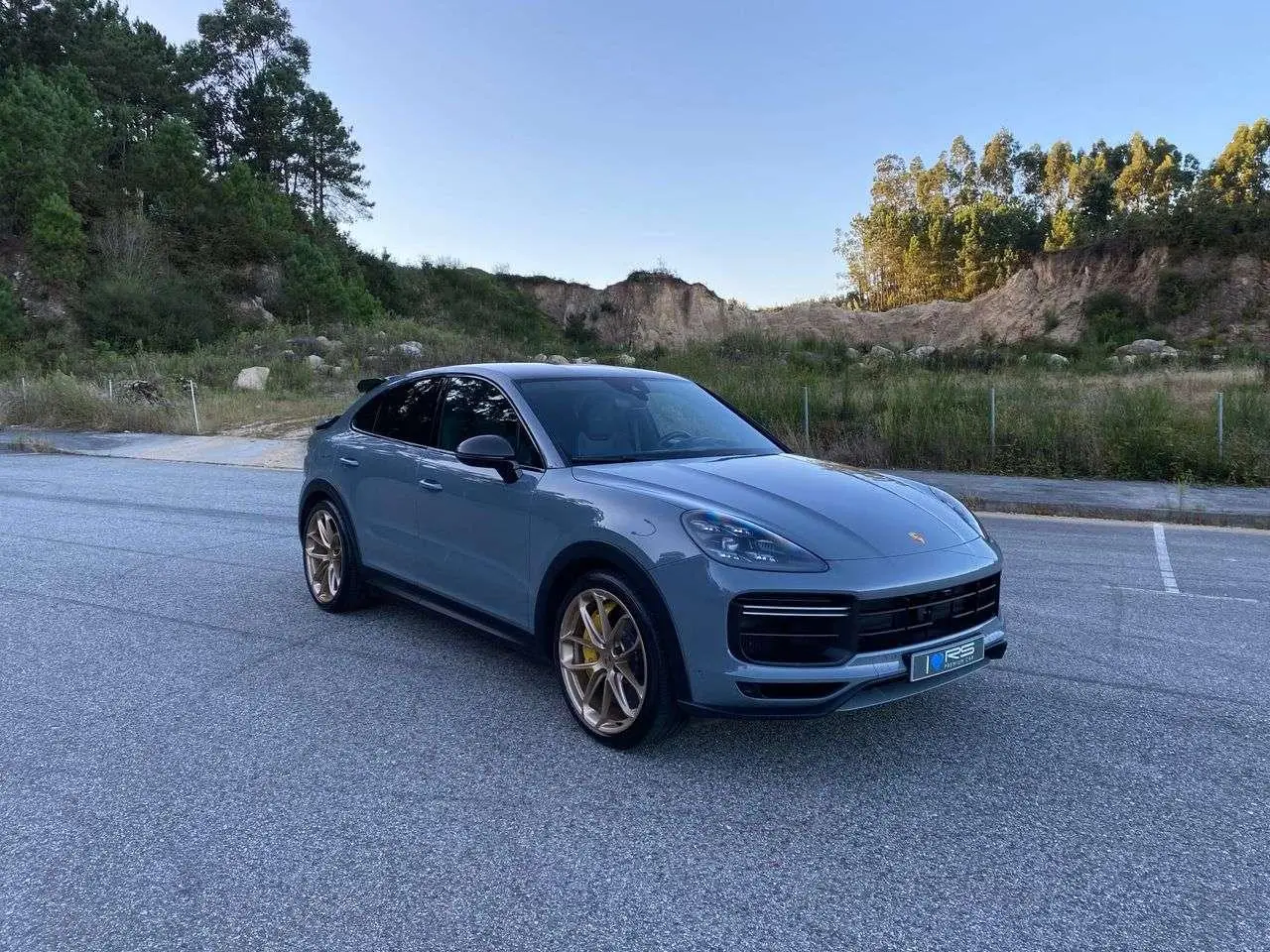 Photo 1 : Porsche Cayenne 2022 Essence