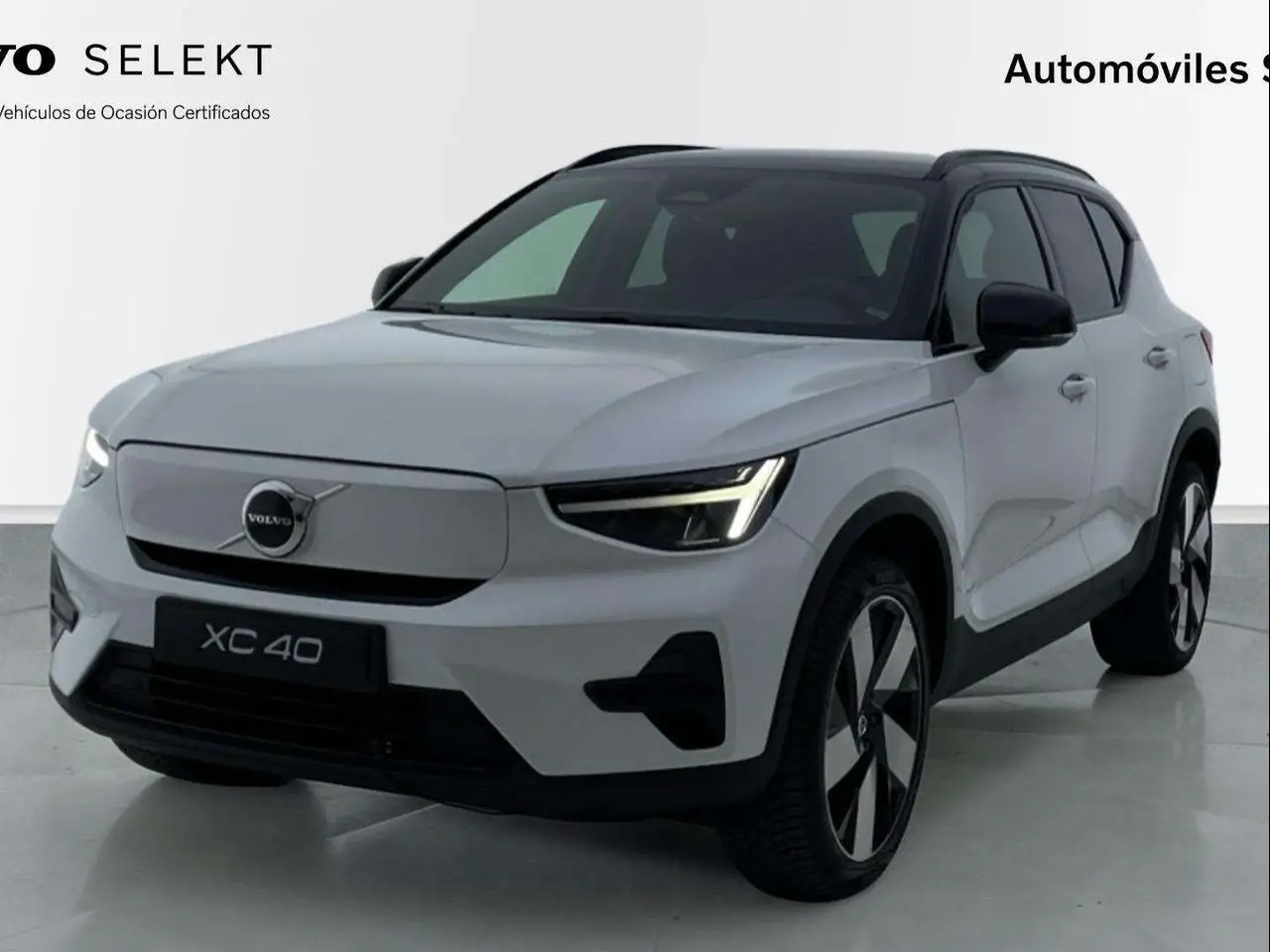 Photo 1 : Volvo Xc40 2023 Electric