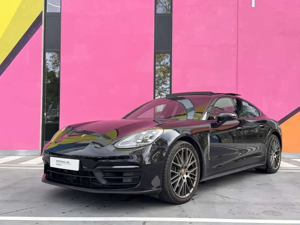 Photo 1 : Porsche Panamera 2023 Petrol