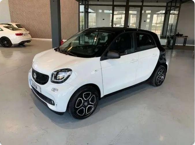 Photo 1 : Smart Forfour 2019 Electric