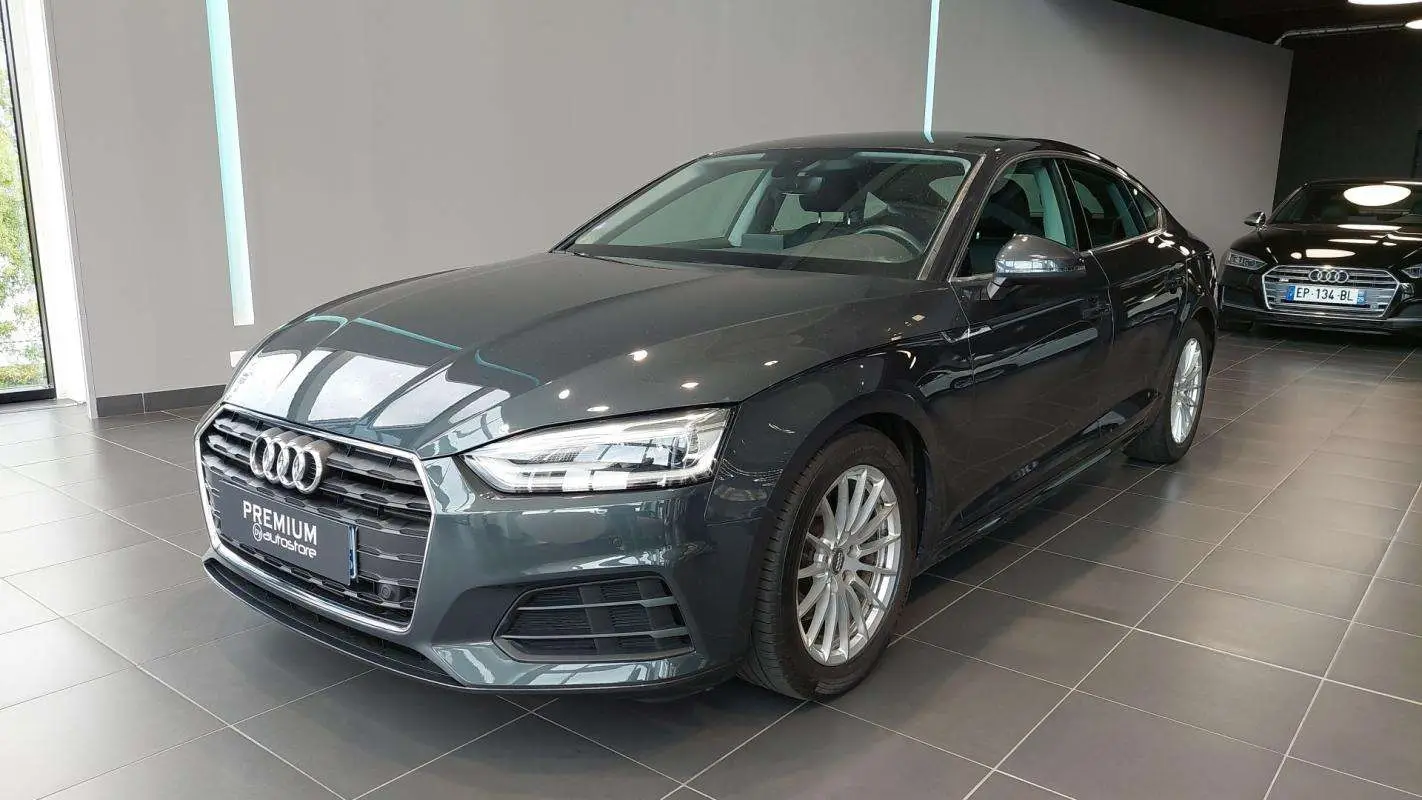 Photo 1 : Audi A5 2018 Petrol