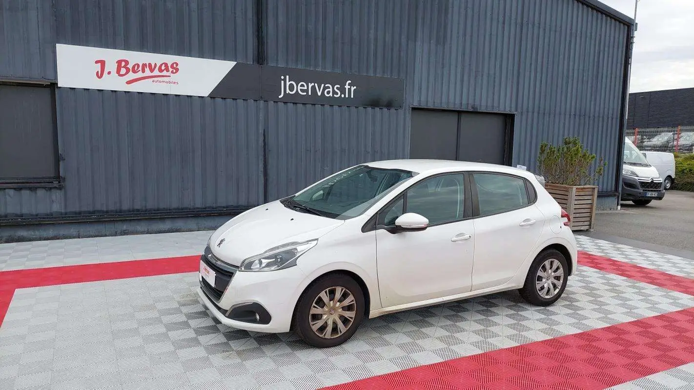 Photo 1 : Peugeot 208 2018 Diesel