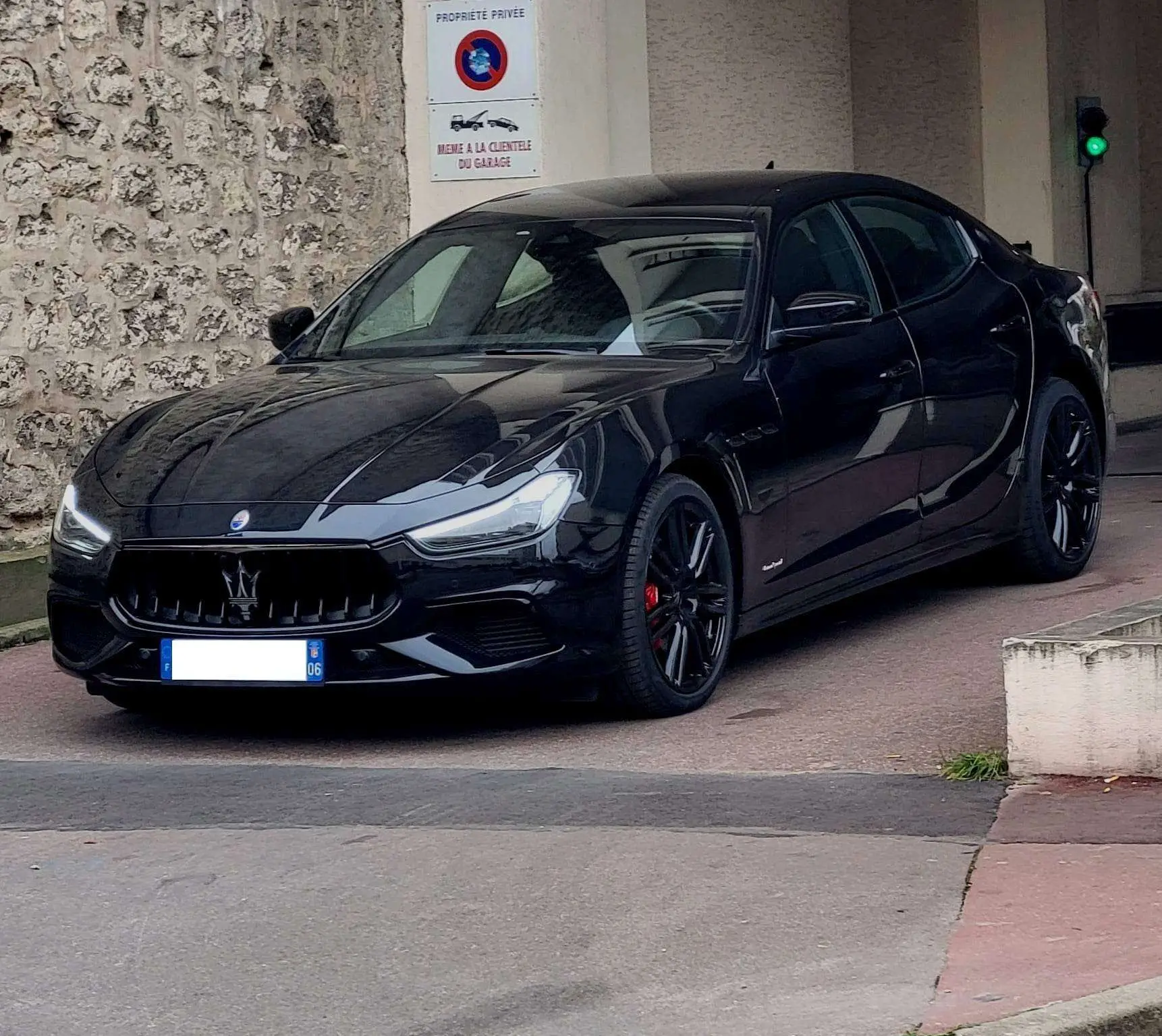 Photo 1 : Maserati Ghibli 2019 Essence