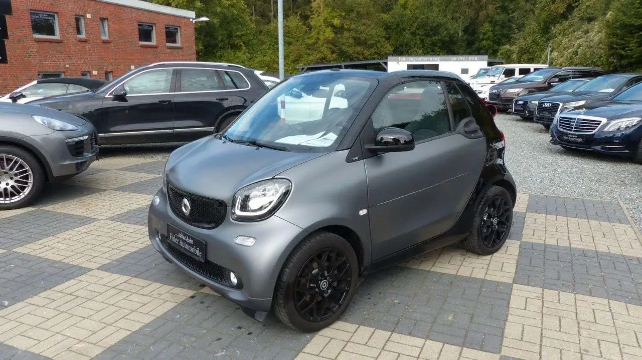 Photo 1 : Smart Fortwo 2017 Petrol