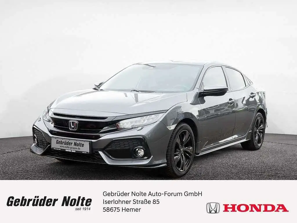 Photo 1 : Honda Civic 2017 Essence