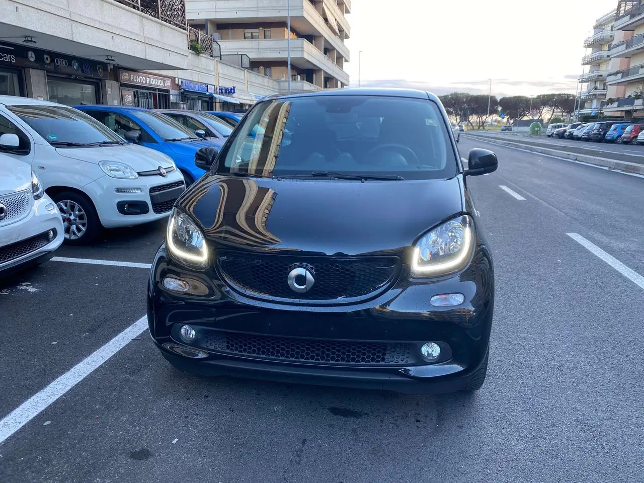 Photo 1 : Smart Forfour 2019 Petrol