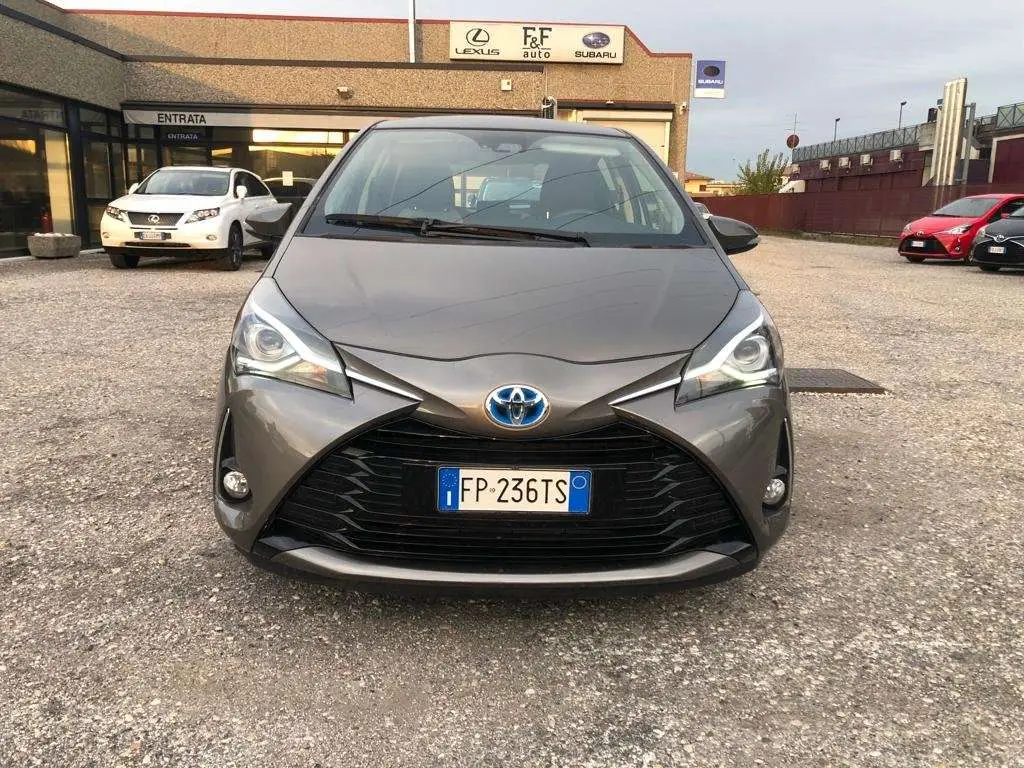 Photo 1 : Toyota Yaris 2018 Hybride