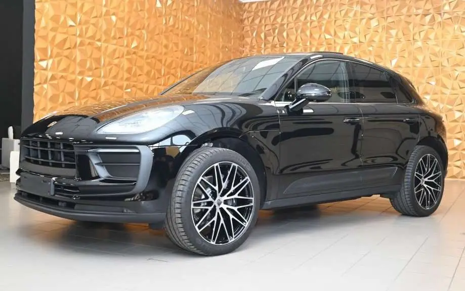 Photo 1 : Porsche Macan 2024 Essence