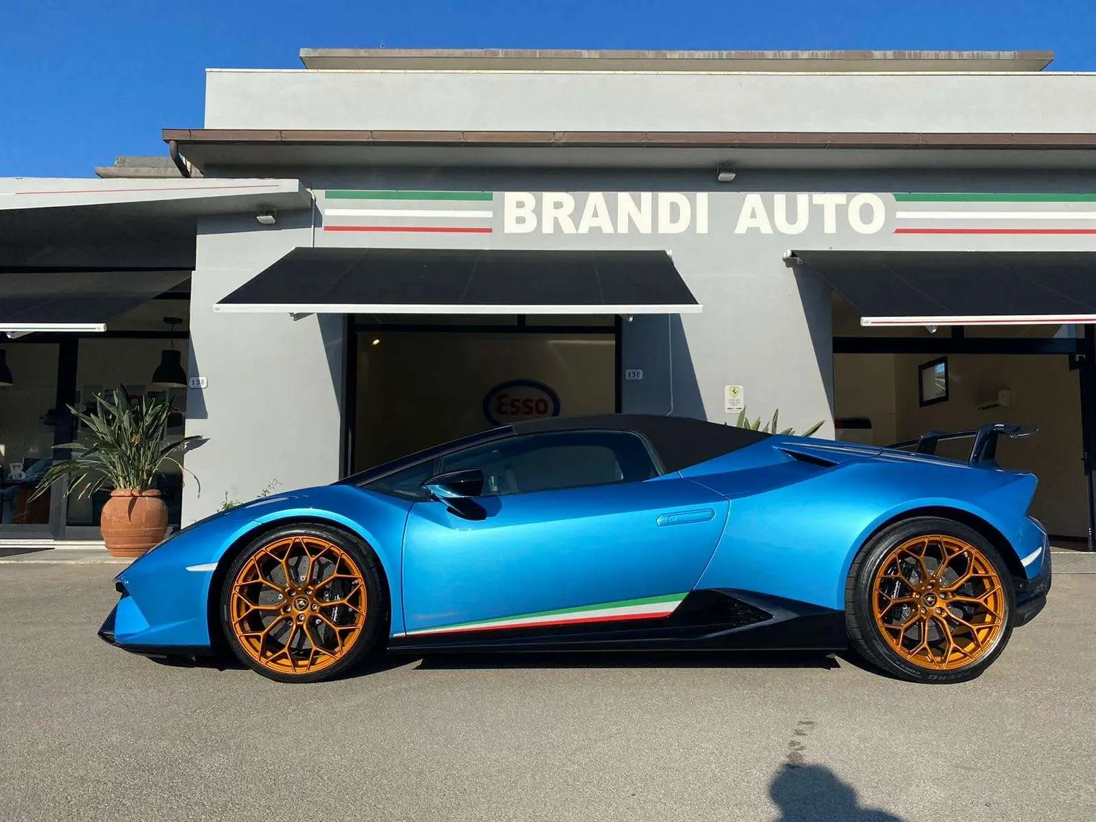 Photo 1 : Lamborghini Huracan 2018 Petrol