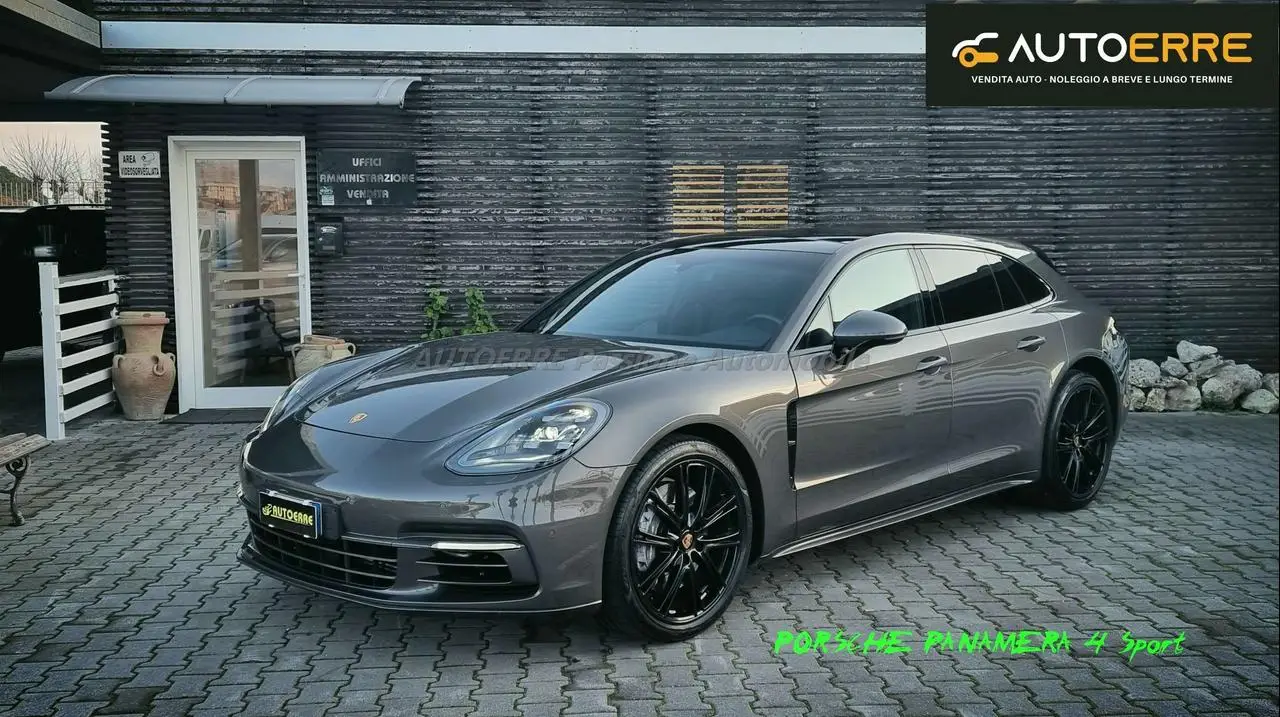 Photo 1 : Porsche Panamera 2018 Petrol