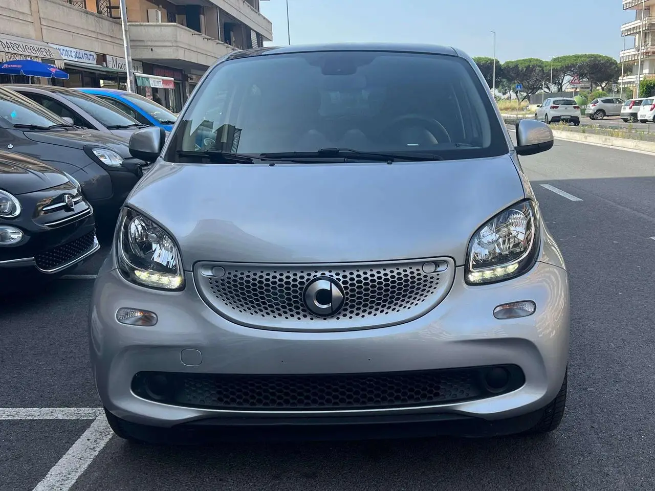 Photo 1 : Smart Forfour 2019 Petrol