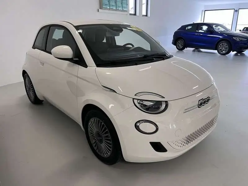 Photo 1 : Fiat 500 2022 Électrique